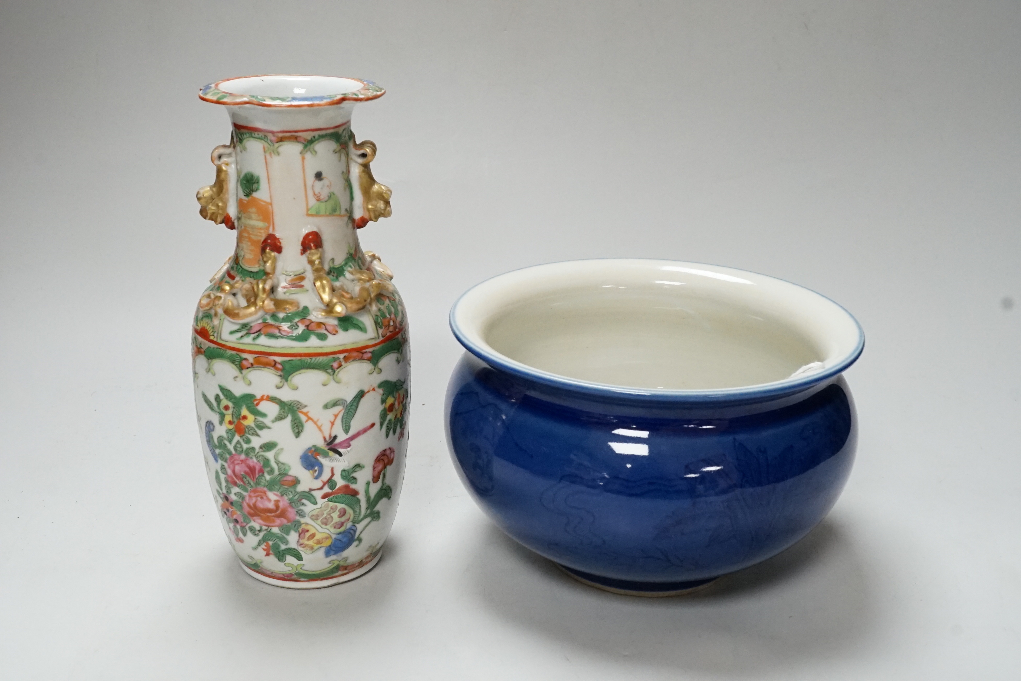 A Chinese famille rose vase and blue ground censer, tallest 20cm